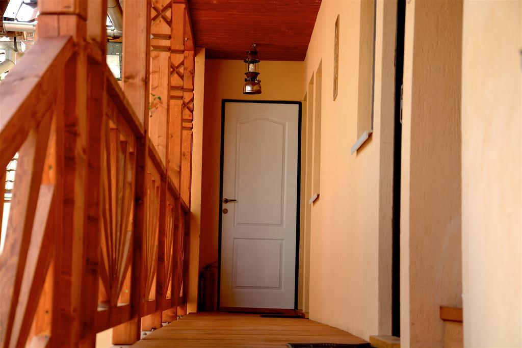 Tornacos Vendeghaz Hotel Vlahita Luaran gambar