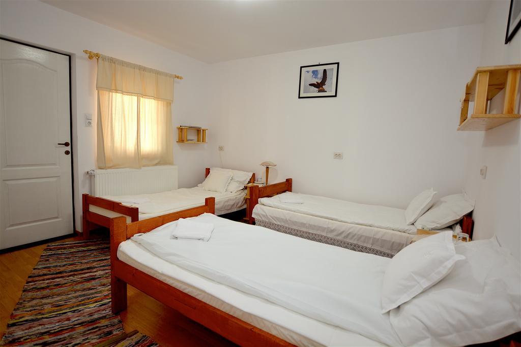 Tornacos Vendeghaz Hotel Vlahita Luaran gambar