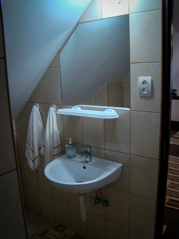 Tornacos Vendeghaz Hotel Vlahita Luaran gambar