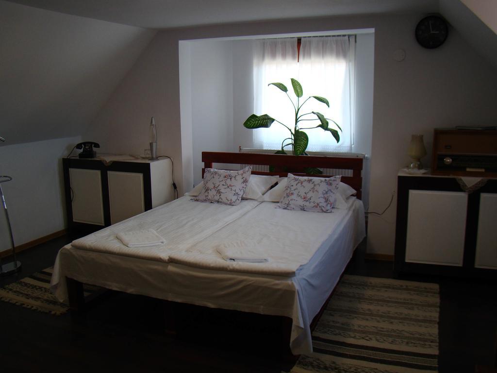 Tornacos Vendeghaz Hotel Vlahita Luaran gambar